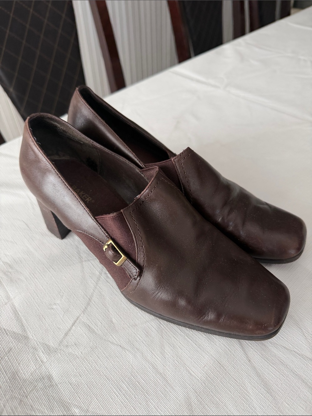 Liz Baker Brown Leather Low Heel Slip-On Pumps
